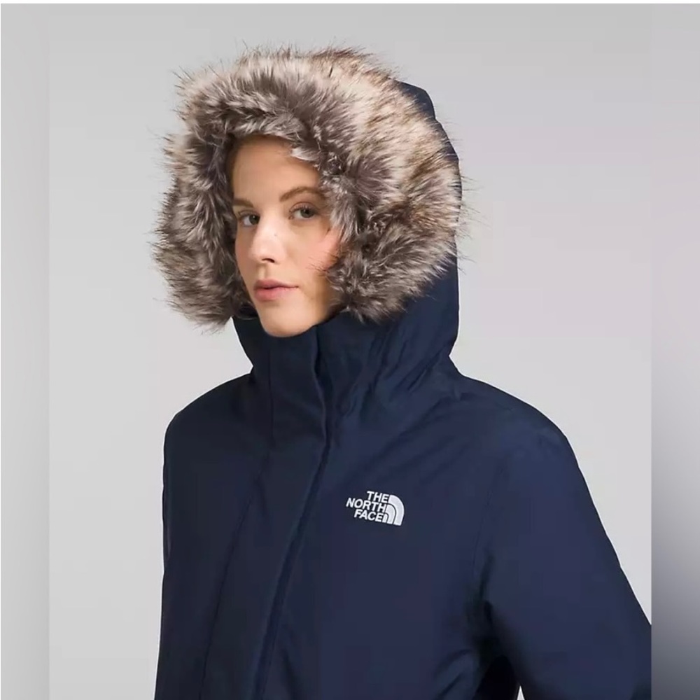 The North Face Women’s Goose Down Insulated Arctic Parka Medium